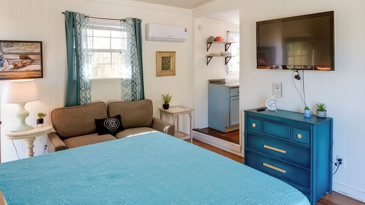 Photo of Bedroom in Magnolia Bluffs