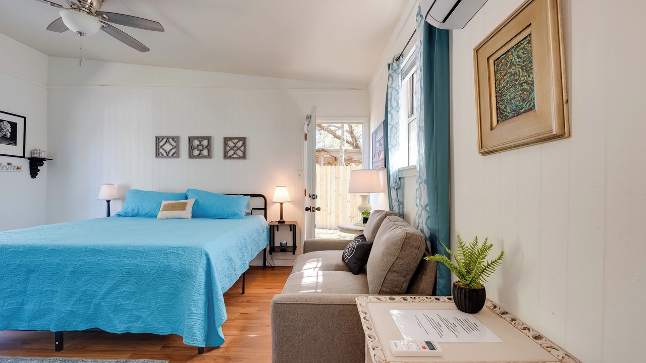 Photo of Bedroom in Magnolia Bluffs
