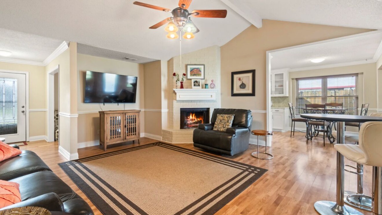 Photo of Livingroom in Slidell