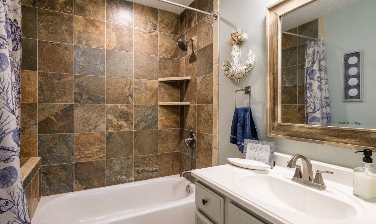 Photo of Bathroom in Hackberry