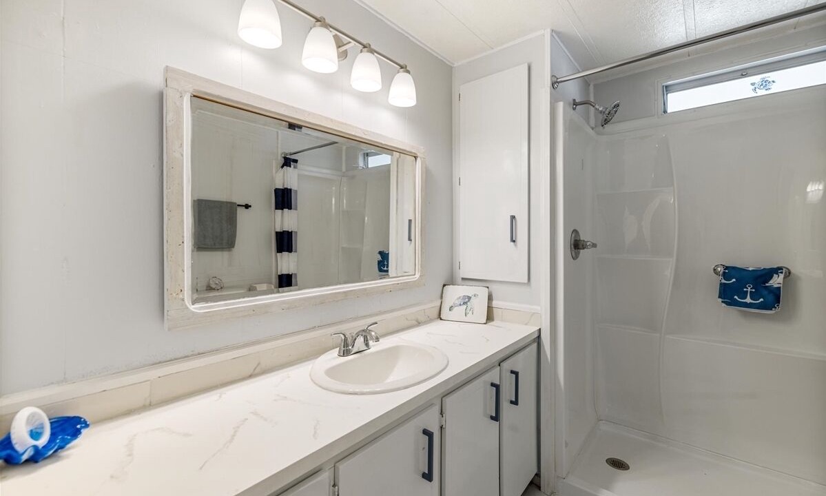 Photo of Bathroom in Diplomat