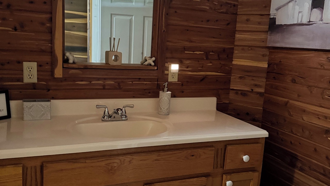 Photo of Bathroom in Lucedale