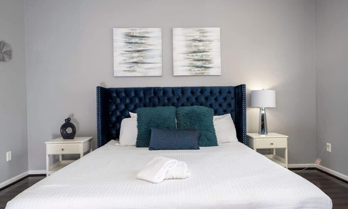 Photo of Bedroom in Trafalgar Village