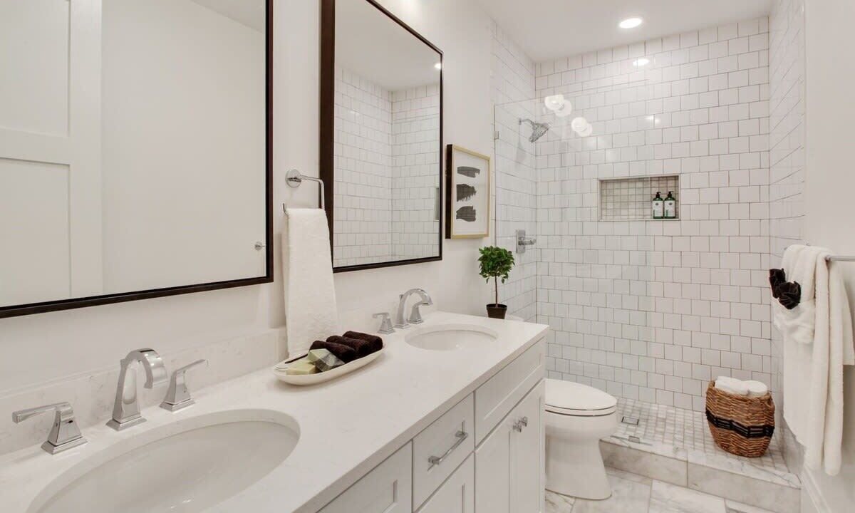 Photo of Bathroom in Central Business District