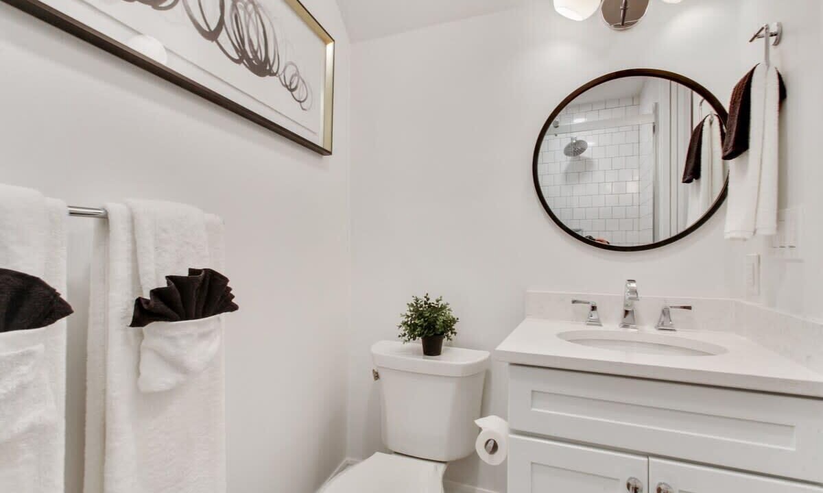 Photo of Bathroom in Central Business District