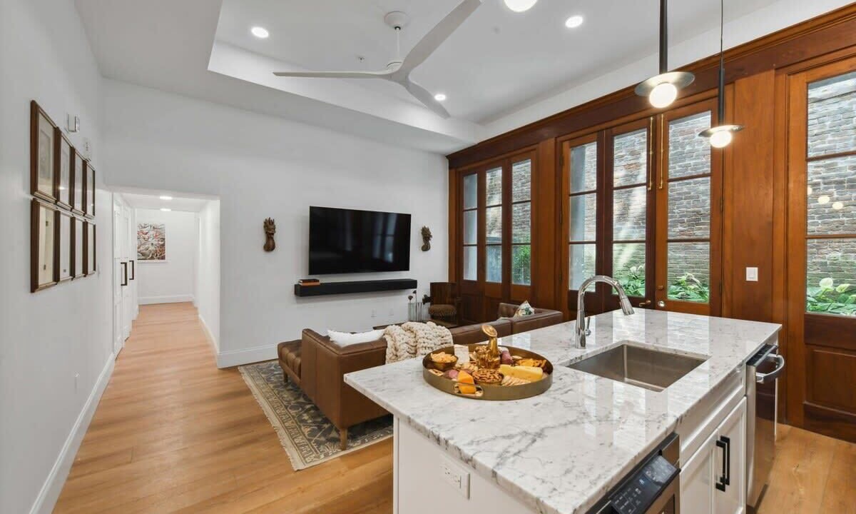 Photo of Livingroom in Central Business District