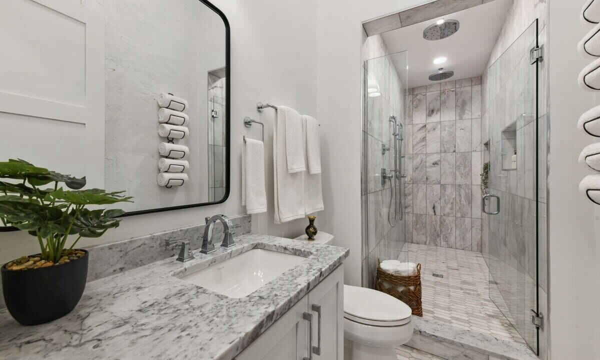 Photo of Bathroom in Central Business District