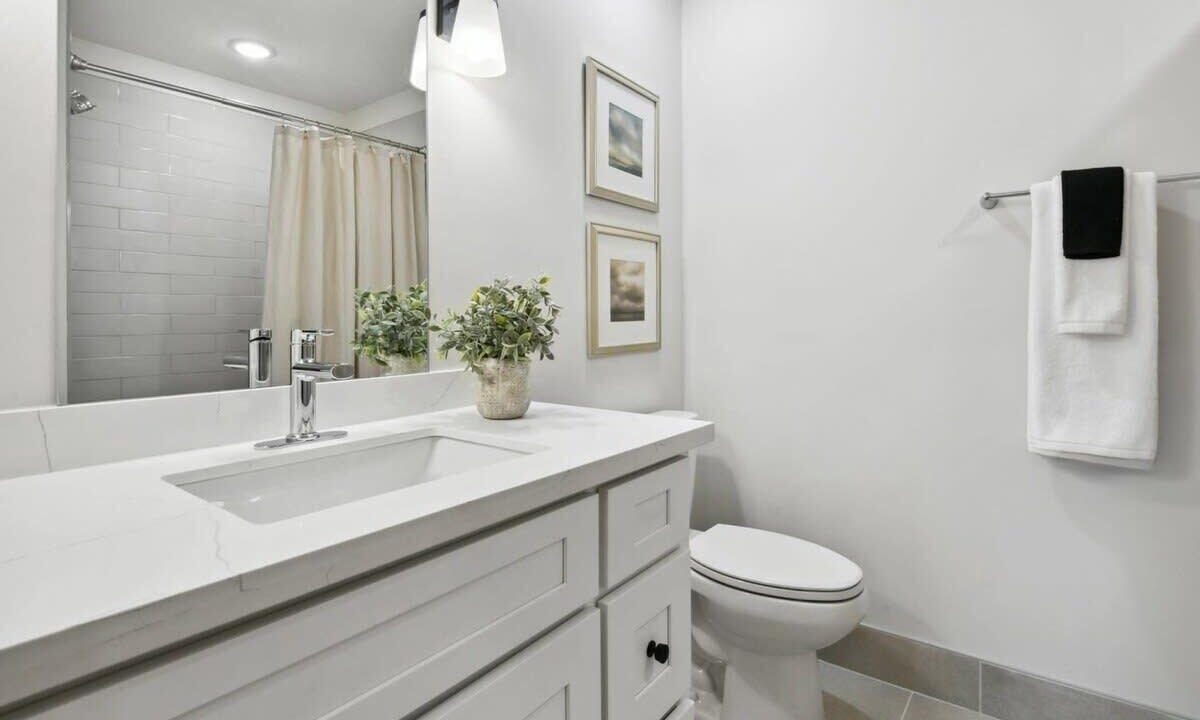 Photo of Bathroom in Bay St Louis