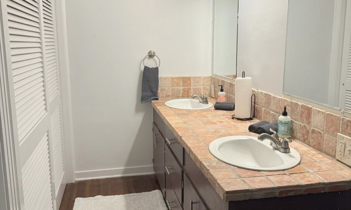 Photo of Bathroom in Fondren