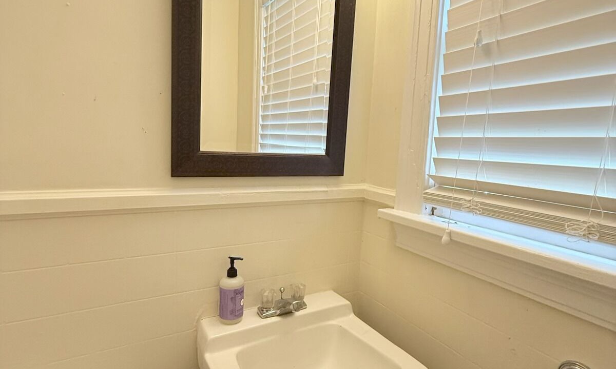 Photo of Bathroom in Fondren