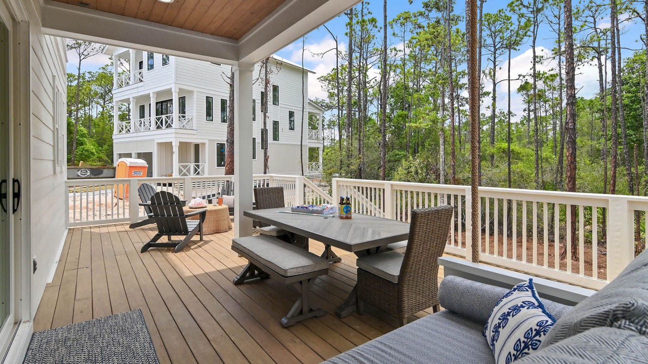 Photo of Outdoor in Treetop