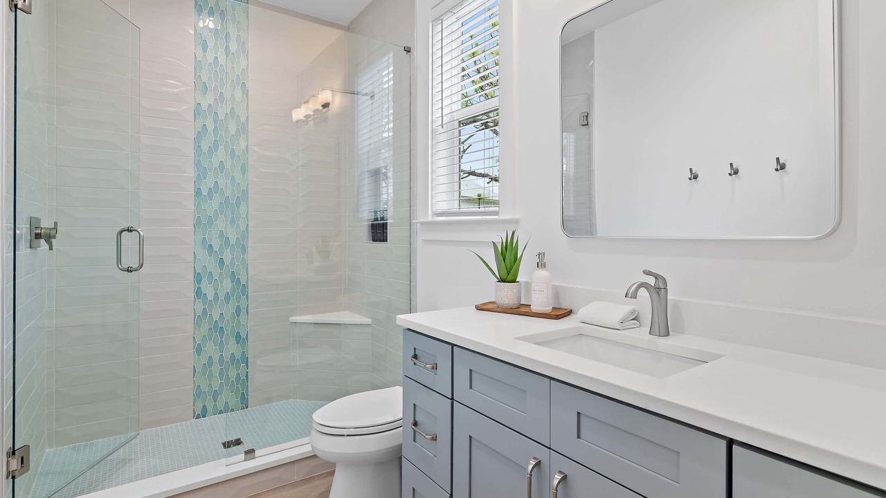 Photo of Bathroom in Treetop