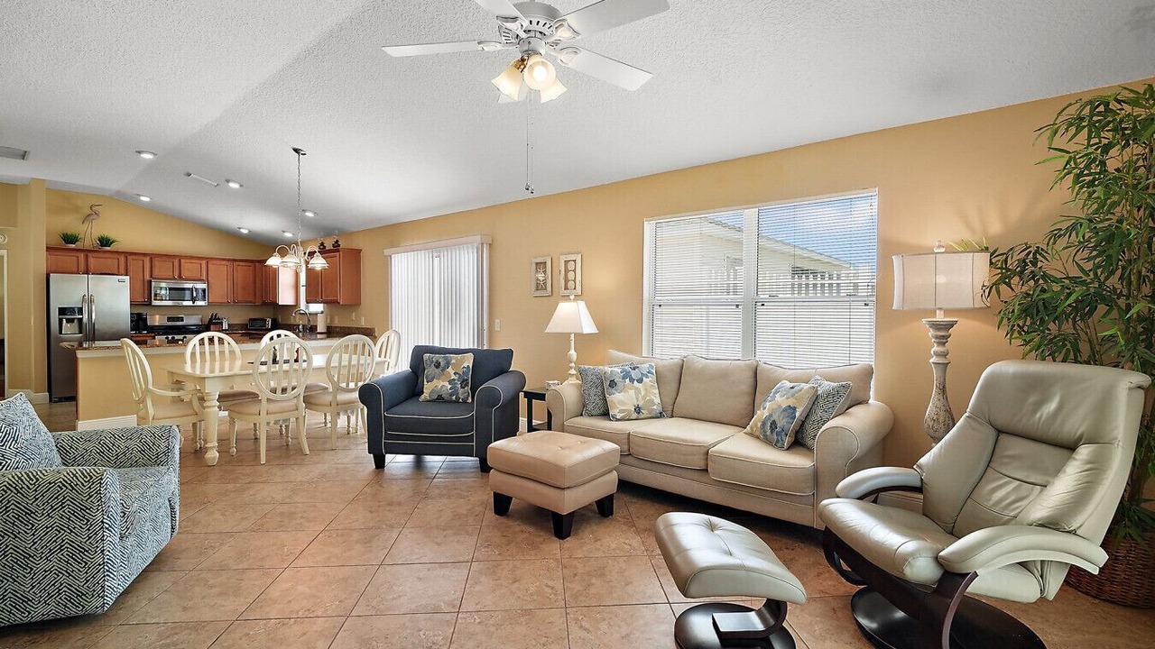 Photo of Livingroom in Virginia Trace