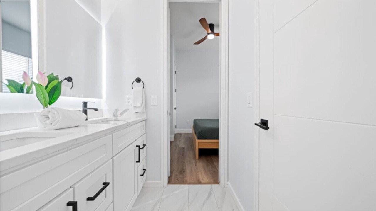 Photo of Bathroom in El Centro Beach