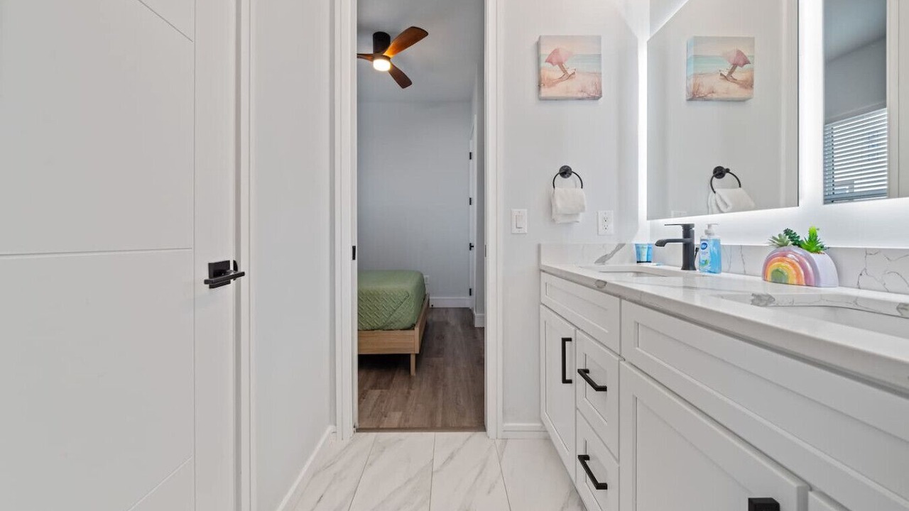 Photo of Bathroom in El Centro Beach