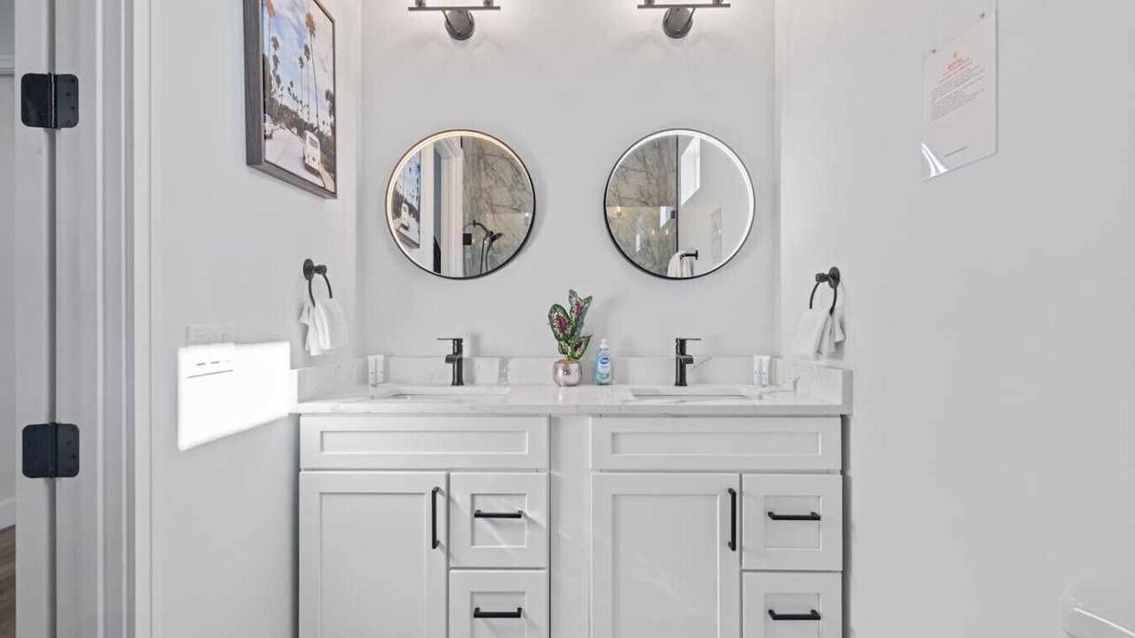 Photo of Bathroom in El Centro Beach