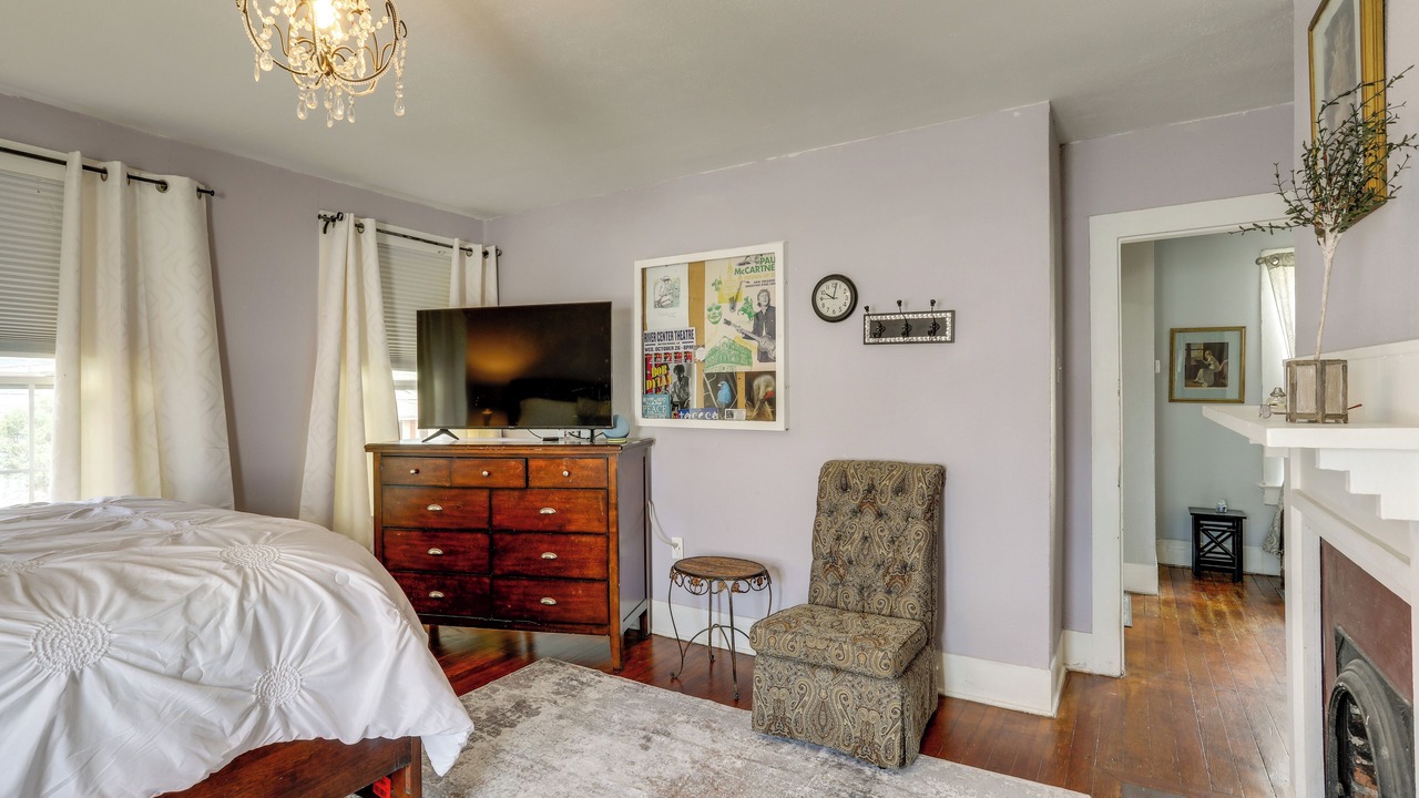 Photo of Bedroom in Mid City South