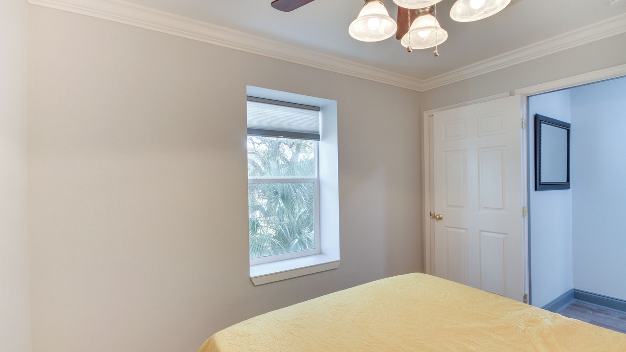 Photo of Bedroom in Long Beach