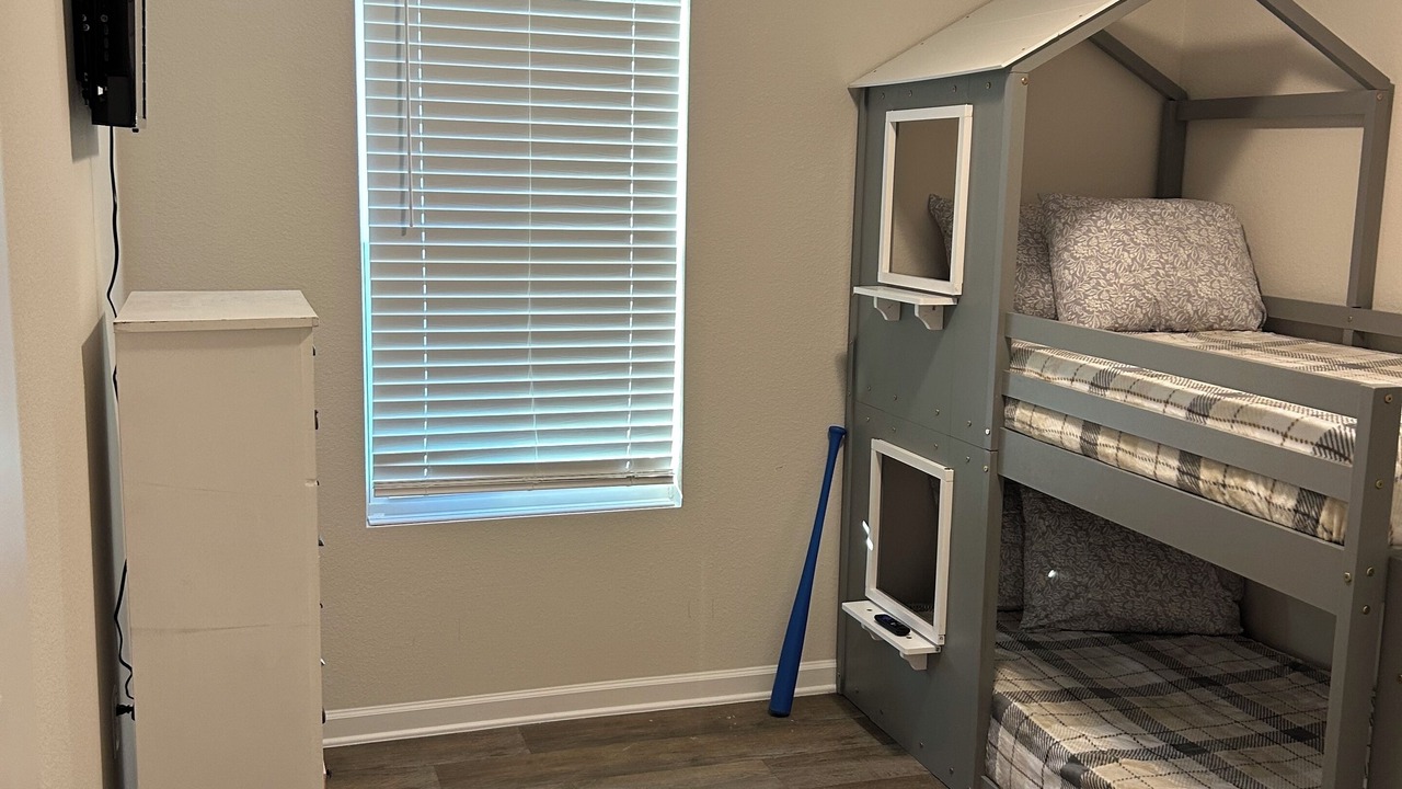Photo of Bedroom in Foley