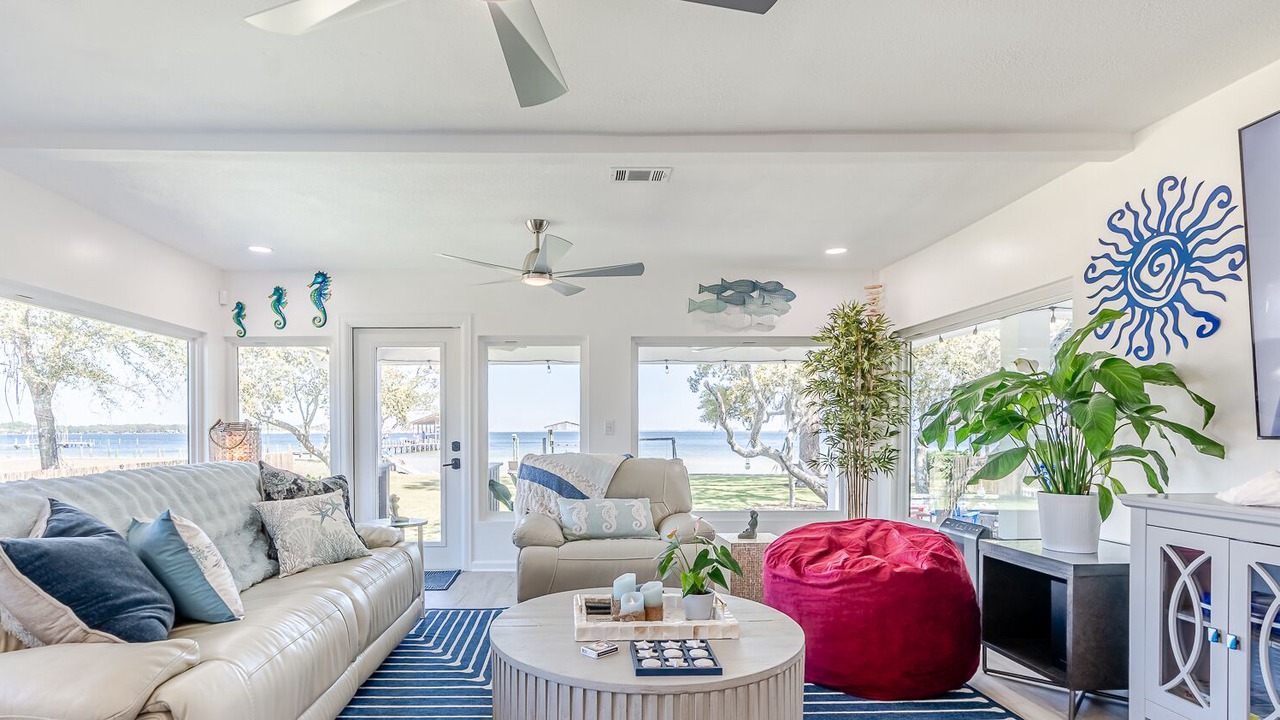 Photo of Livingroom in Fort Walton Beach