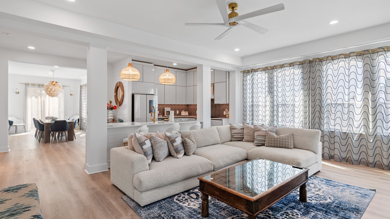 Photo of Livingroom in Emerald Waters Village