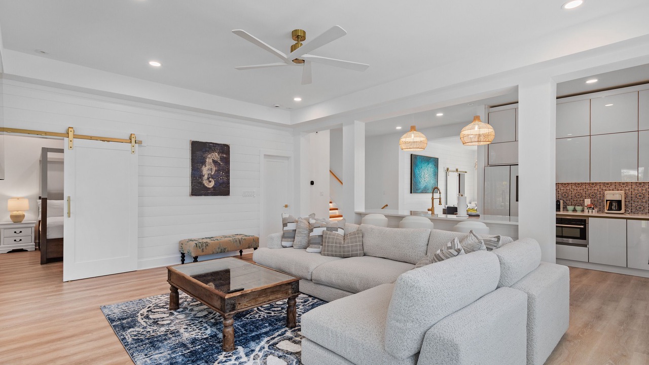Photo of Livingroom in Emerald Waters Village