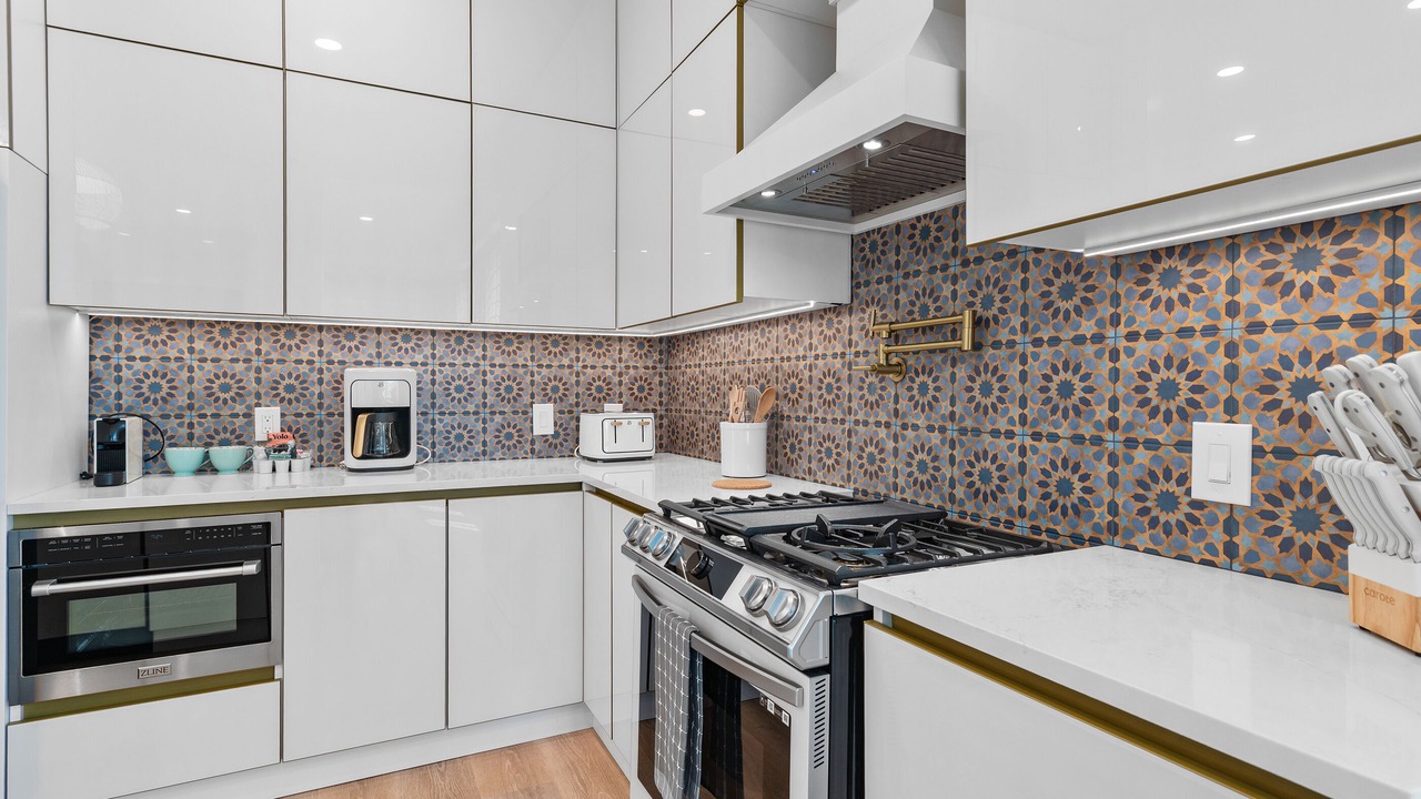Photo of Kitchen in Emerald Waters Village