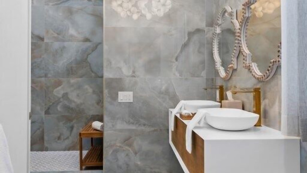 Photo of Bathroom in Emerald Waters Village