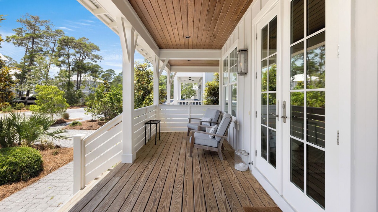 Photo of Patio Balcony in Lakeside at Blue Mountain Beach