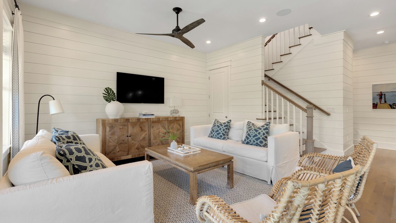 Photo of Livingroom in Lakeside at Blue Mountain Beach