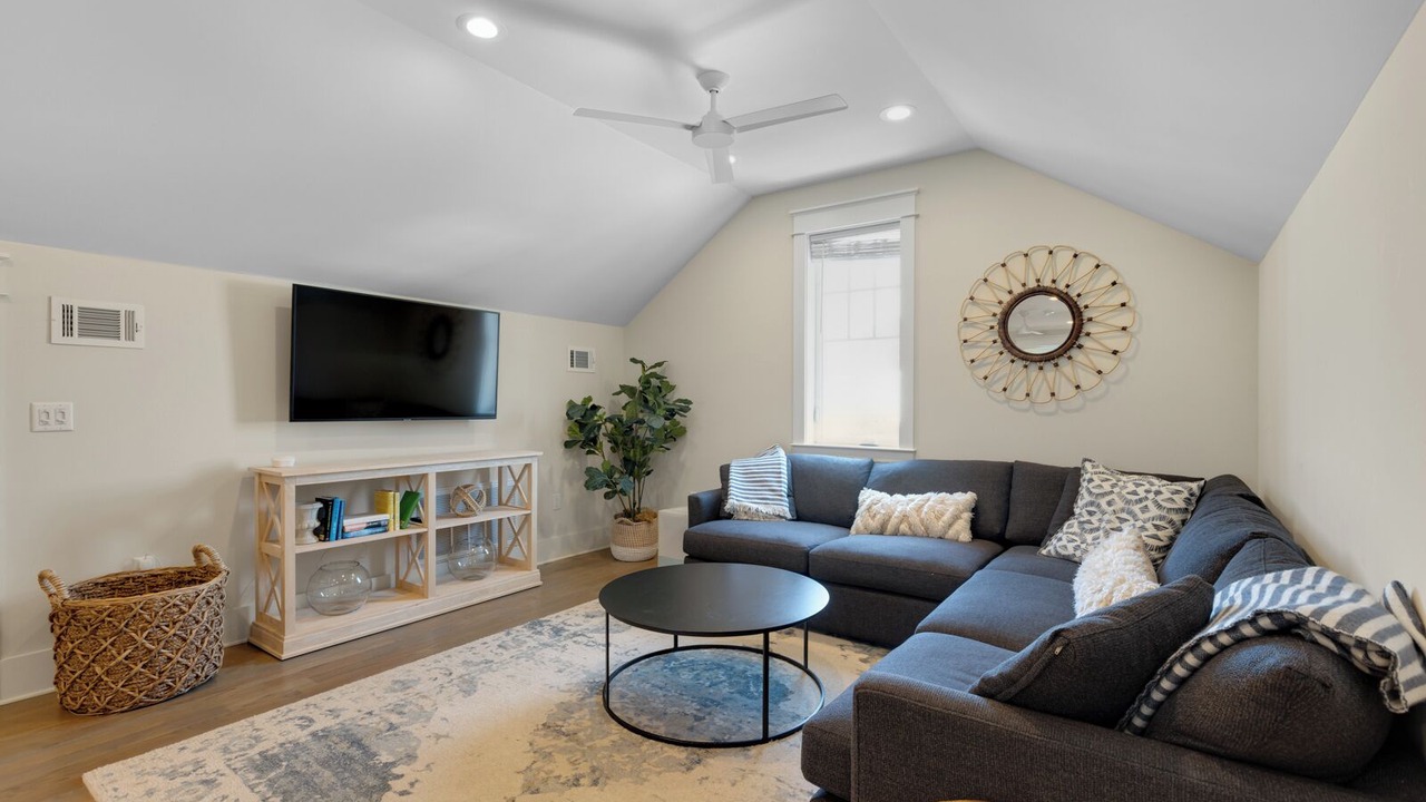 Photo of Livingroom in Lakeside at Blue Mountain Beach