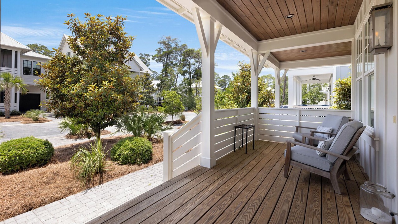 Photo of Patio Balcony in Lakeside at Blue Mountain Beach