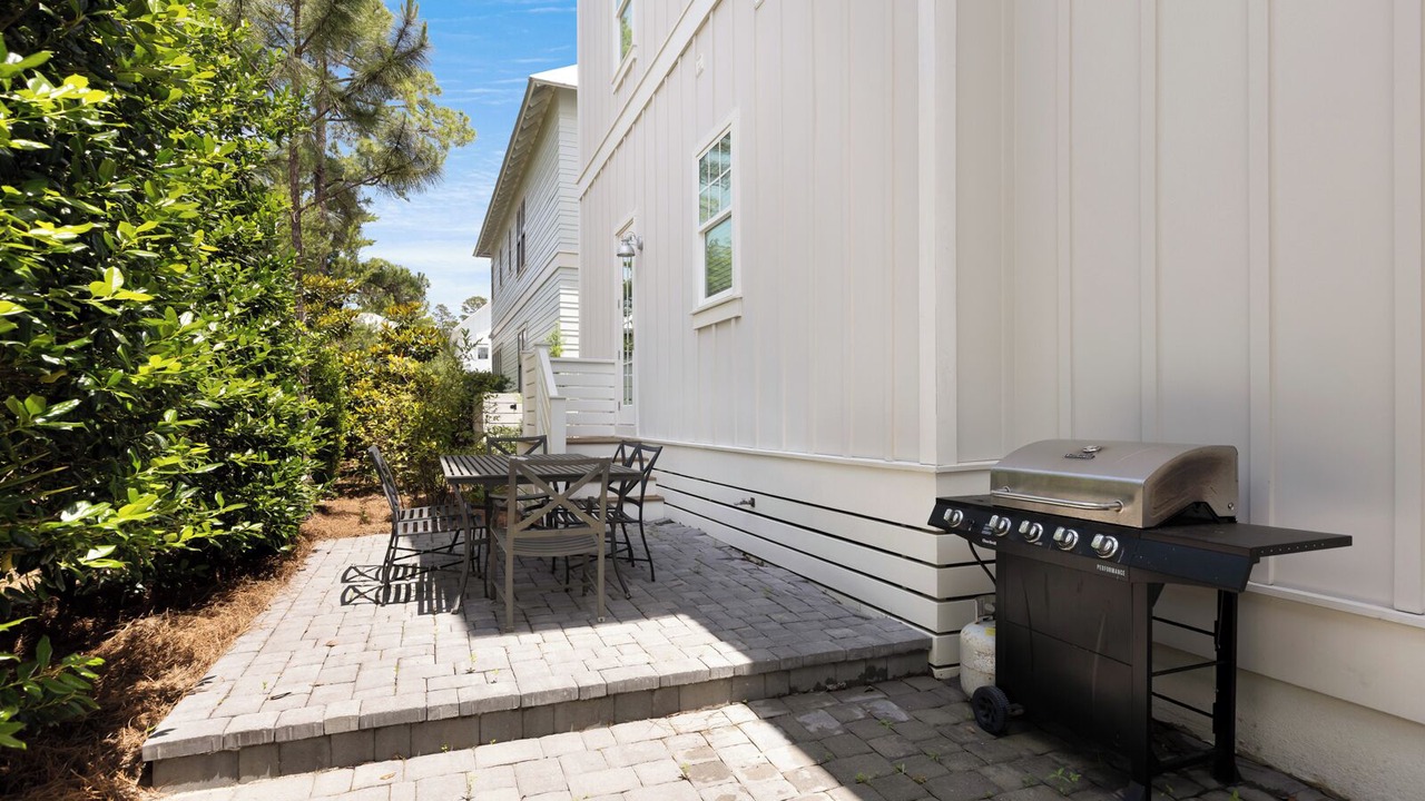 Photo of Outdoor in Lakeside at Blue Mountain Beach