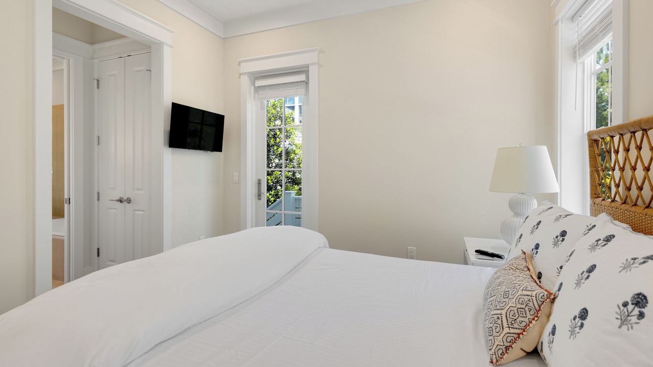 Photo of Bedroom in Lakeside at Blue Mountain Beach