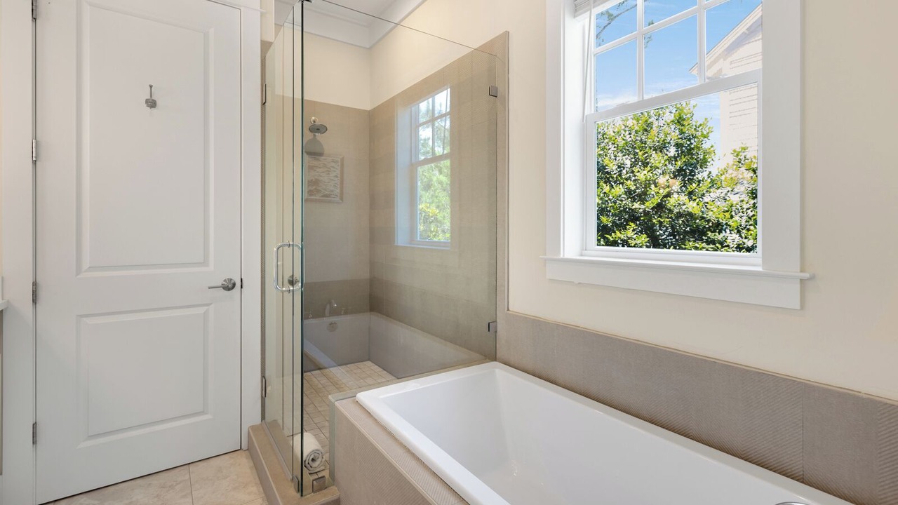 Photo of Bathroom in Lakeside at Blue Mountain Beach