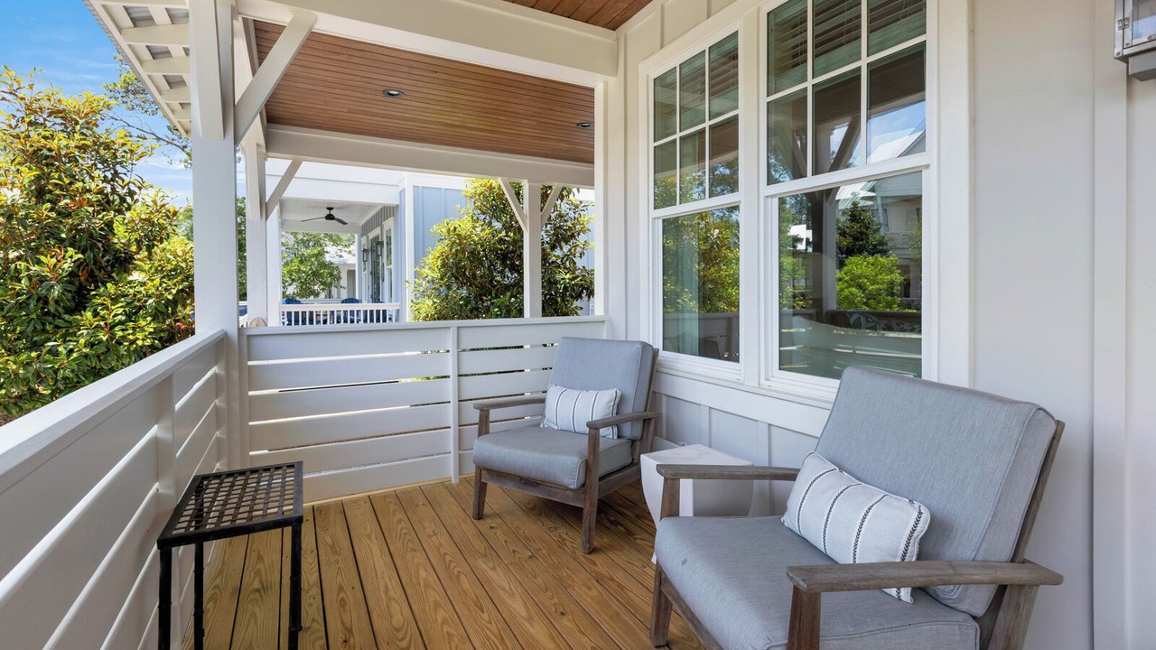 Photo of Patio Balcony in Lakeside at Blue Mountain Beach
