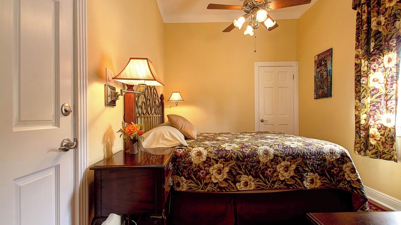 Photo of Bedroom in Faubourg Marigny