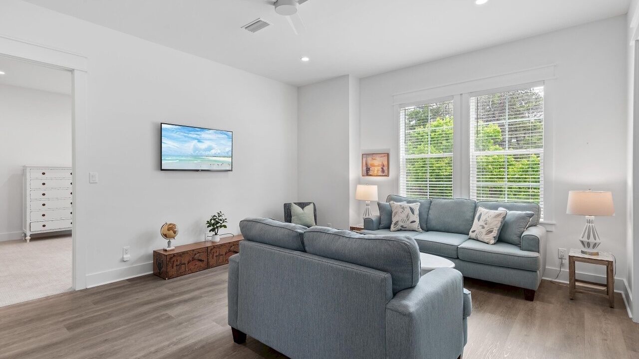 Photo of Livingroom in Four Mile Village