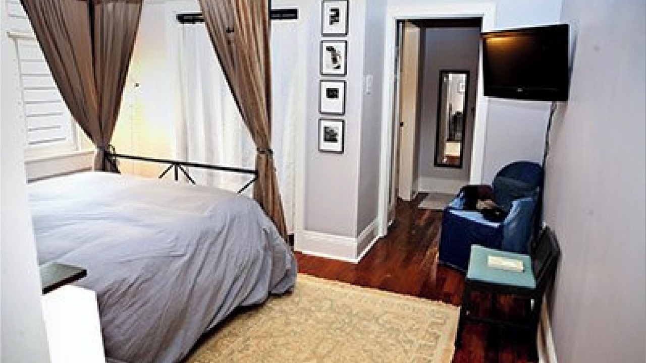 Photo of Bedroom in Algiers Point