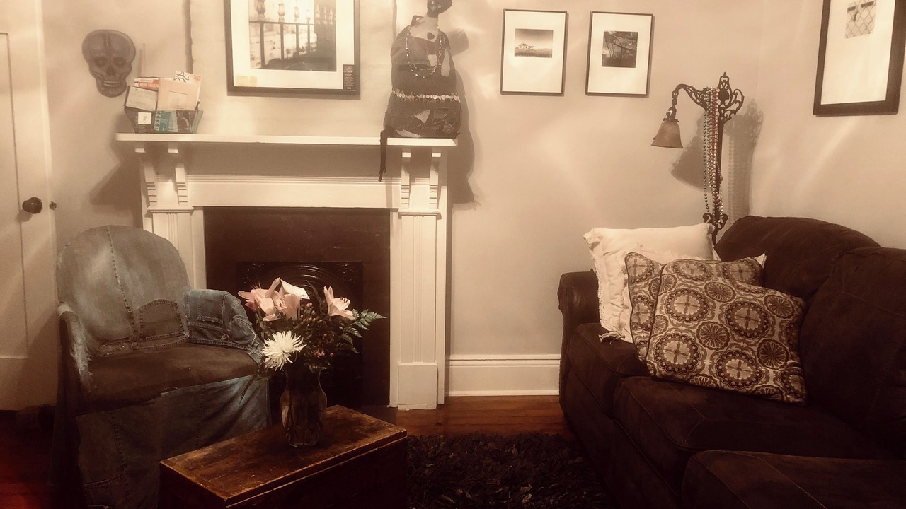 Photo of Livingroom in Algiers Point