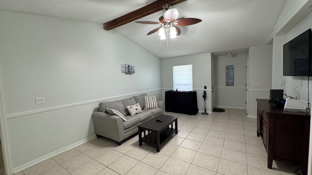 Photo of Livingroom in Callaway
