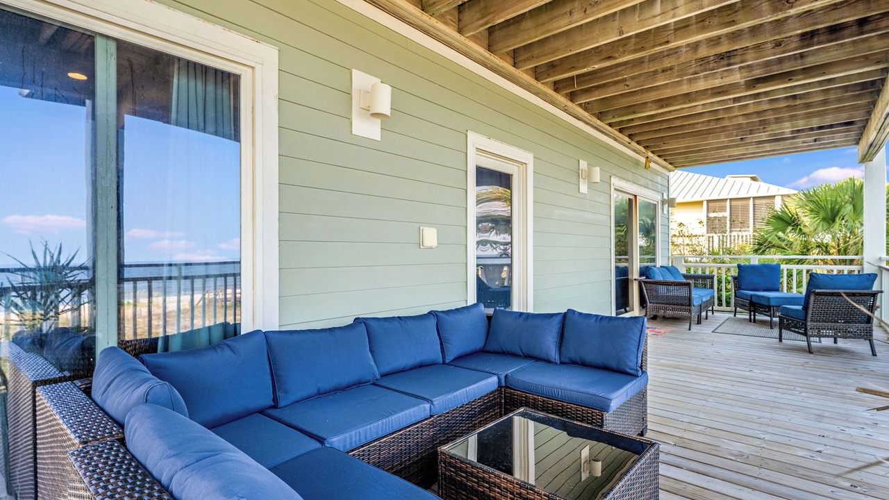 Photo of Patio Balcony in Sea Palm Village