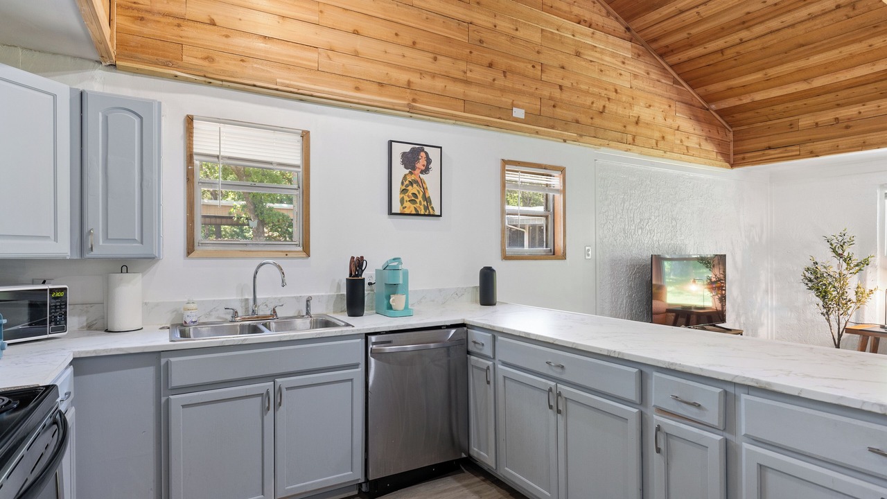 Photo of Kitchen in East Tawakoni