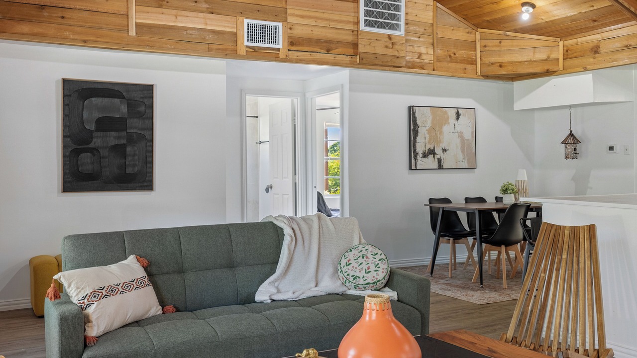 Photo of Livingroom in East Tawakoni