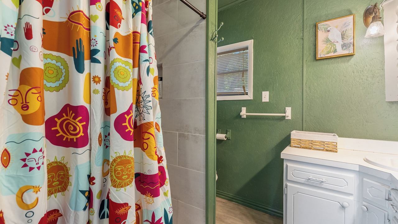 Photo of Bathroom in East Tawakoni