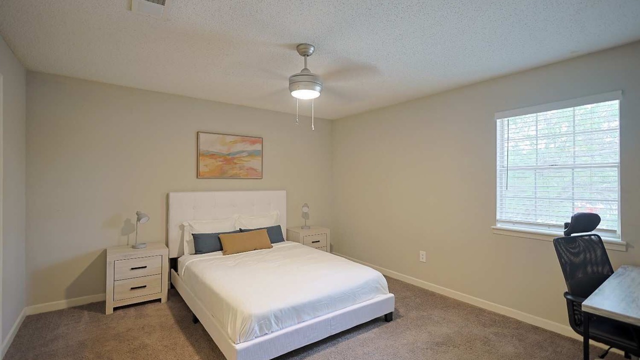 Photo of Bedroom in Tougaloo