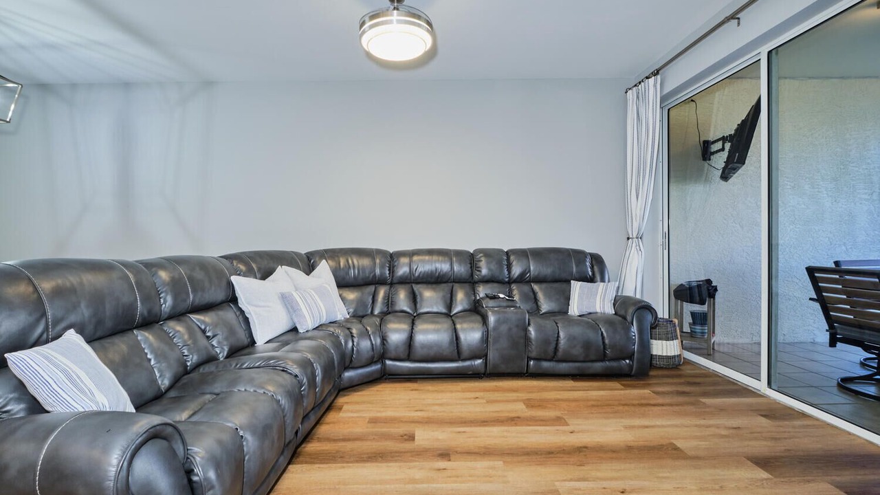 Photo of Livingroom in Tropical Cove