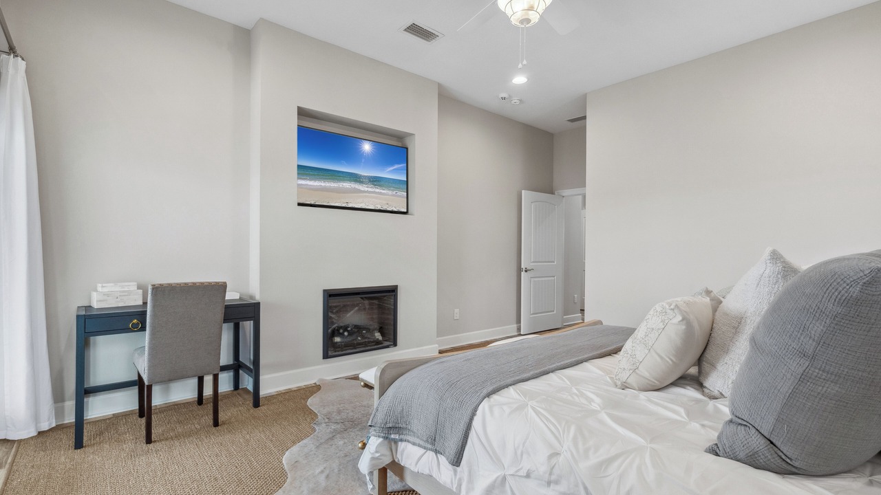 Photo of Bedroom in Pensacola Beach
