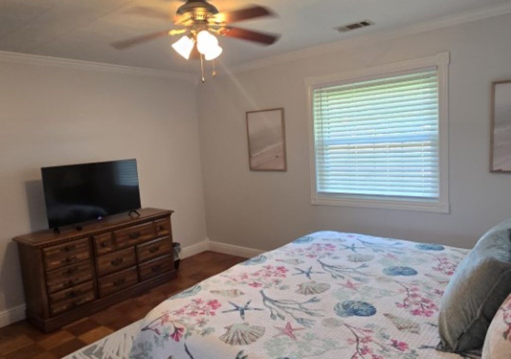 Photo of Bedroom in Long Beach