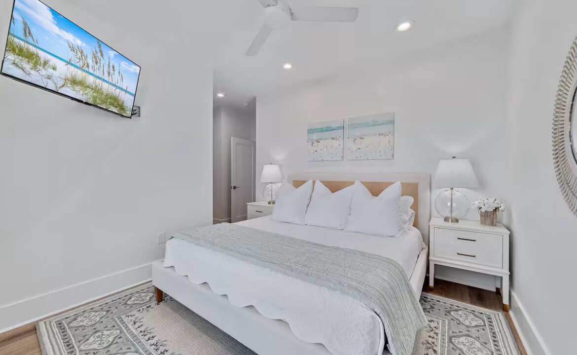 Photo of Bedroom in Gulf Shores